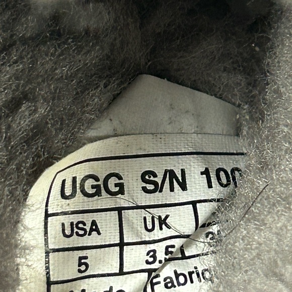 Ugg Slippers Size 5 Women - Picture 9 of 10